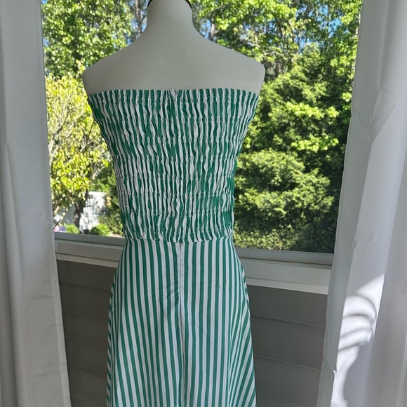 Strapless smocked striped green dress - Picture 4 of 8
